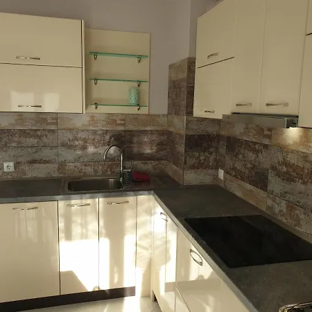 Apartamento New The Twins Two-bedroom, 5 At 15 Tsani Ginchev Street, Floor 3 *