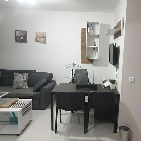 Apartament New The Twins Two-bedroom, 5 At 15 Tsani Ginchev Street, Floor 3