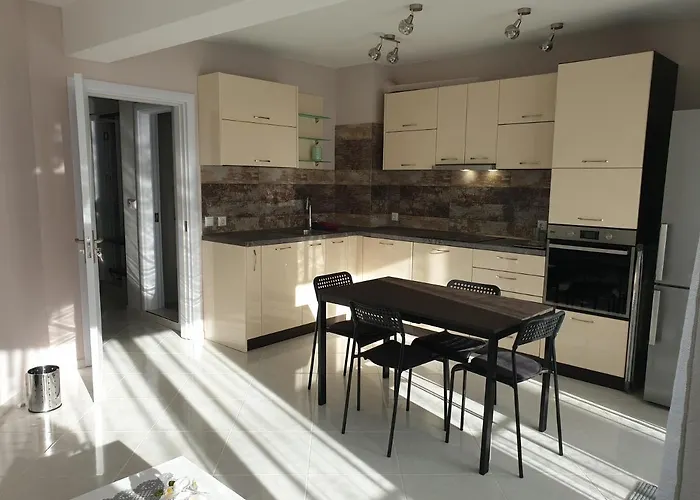 New The Twins Two-bedroom, 5 At 15 Tsani Ginchev Street, Floor 3