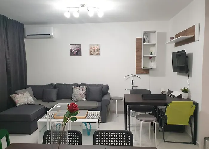 Apartament New The Twins Two-bedroom, 5 At 15 Tsani Ginchev Street, Floor 3 *