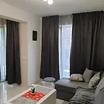 New The Twins Two-bedroom, 5 At 15 Tsani Ginchev Street, Floor 3 Apartment *