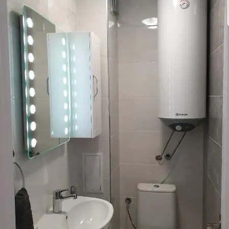 New The Twins Two-bedroom, 5 At 15 Tsani Ginchev Street, Floor 3 * 瓦爾納