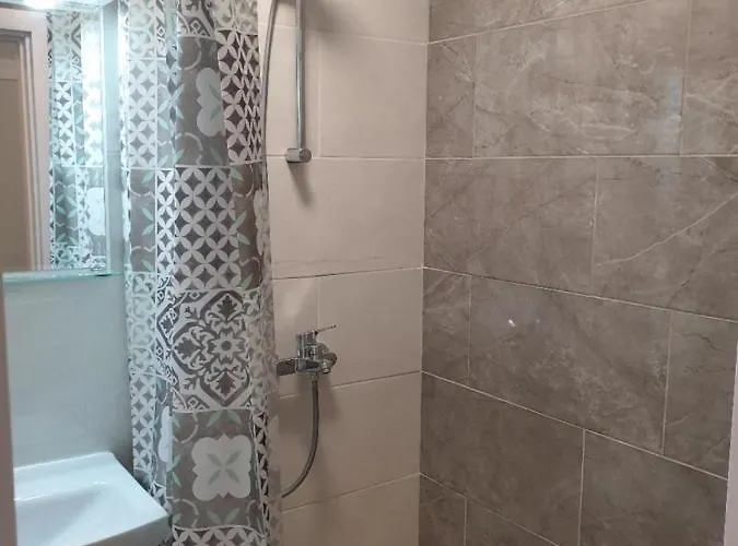 New The Twins Two-bedroom, 5 At 15 Tsani Ginchev Street, Floor 3 Appartement *